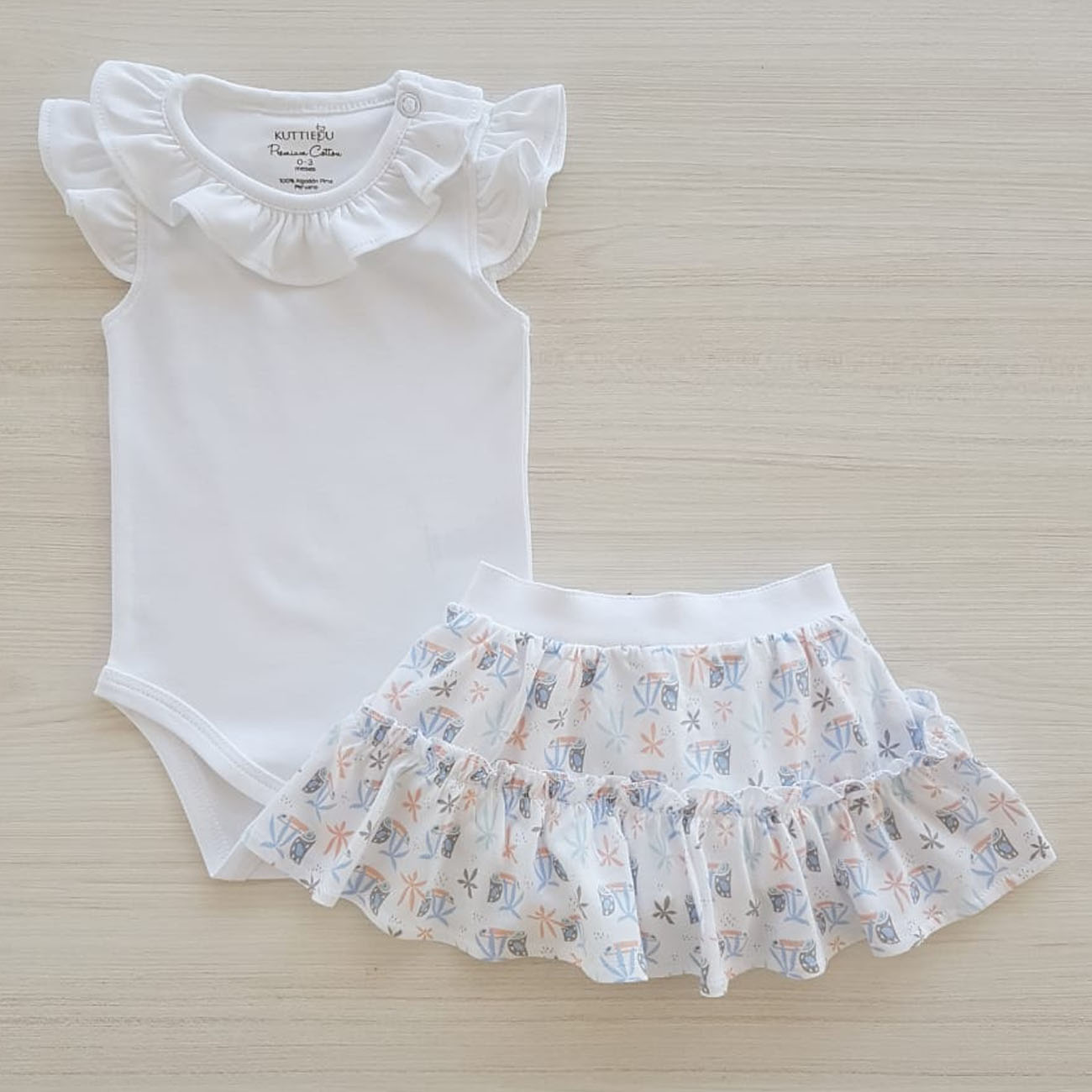 conjunto body mas falda tucanes